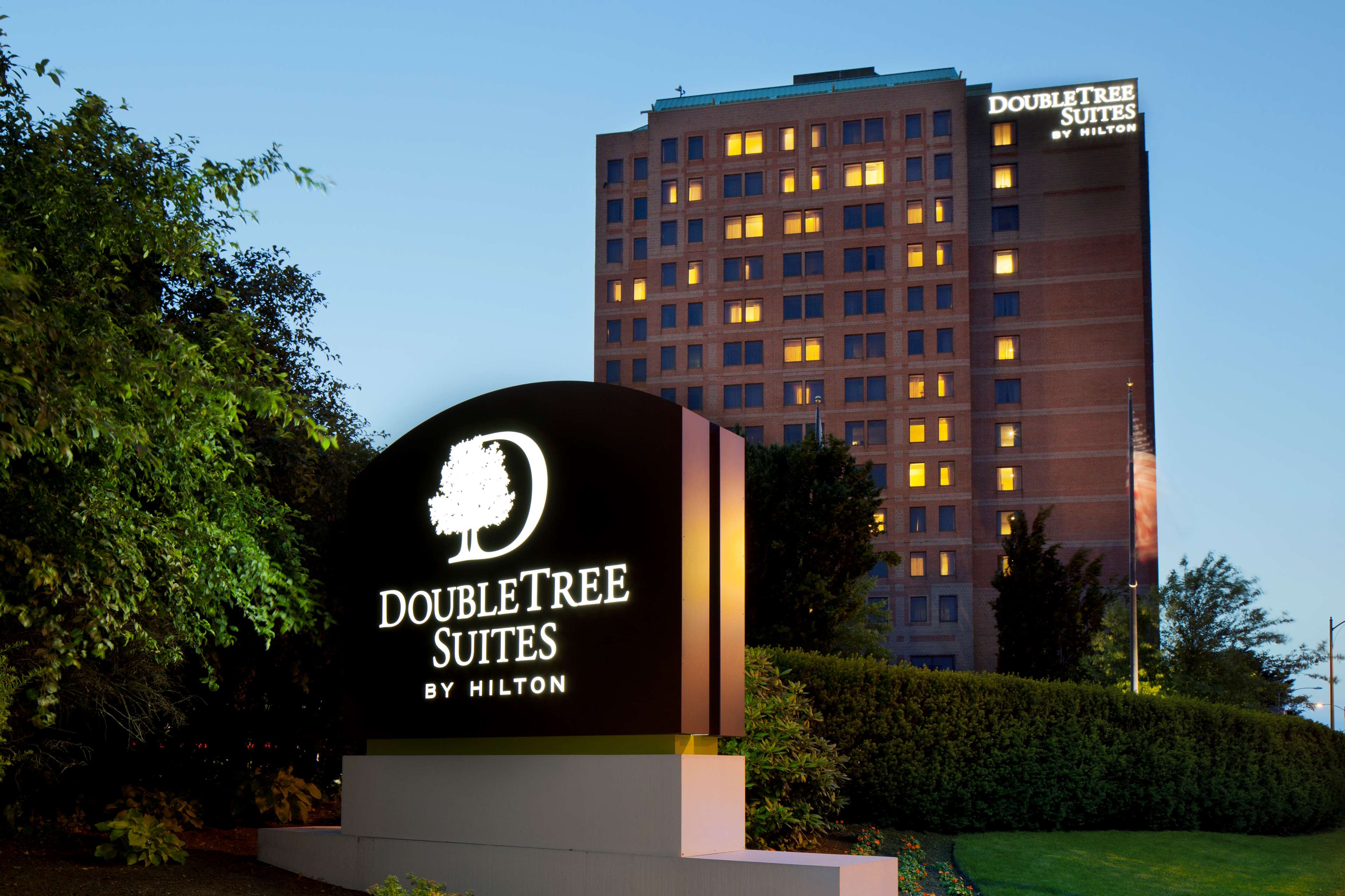 DoubleTree Suites by Hilton Hotel Boston Cambridge 400 Soldiers