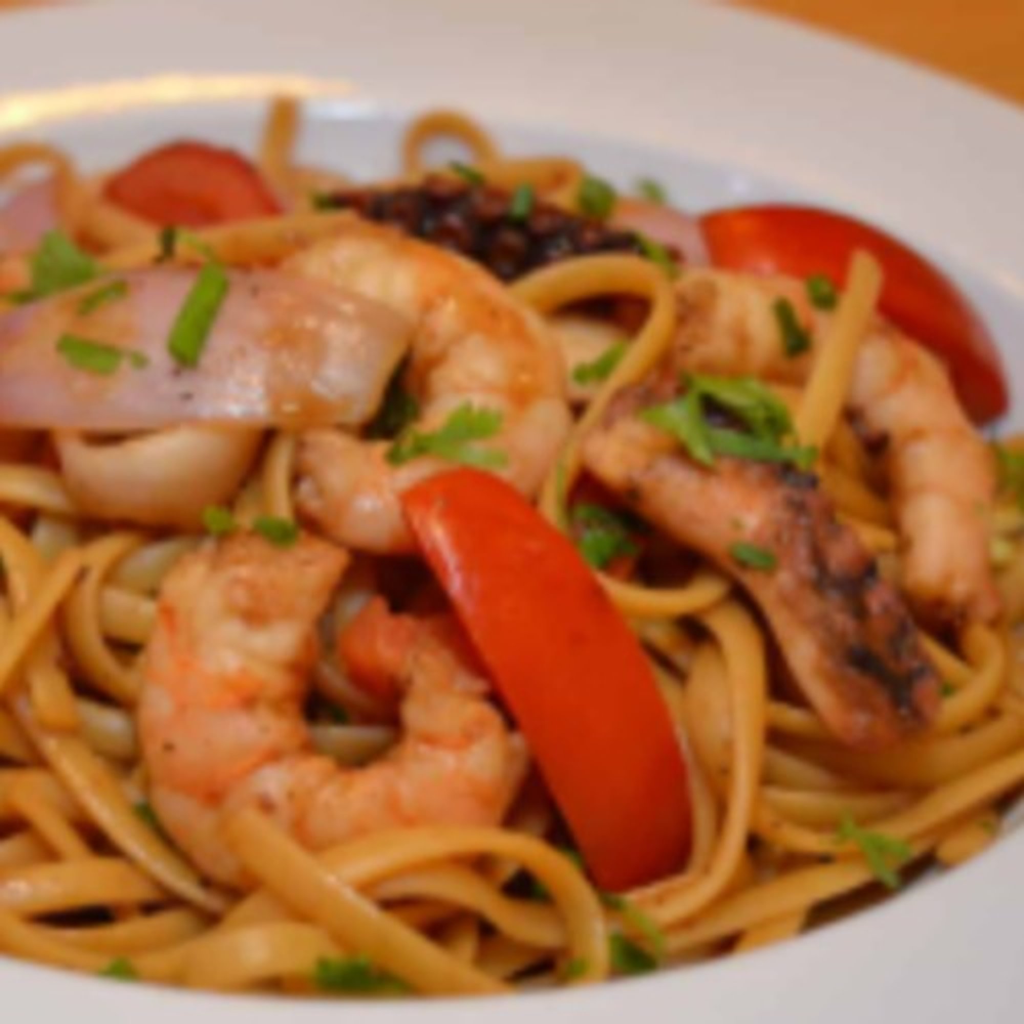 Tallarin Saltado W/seafood