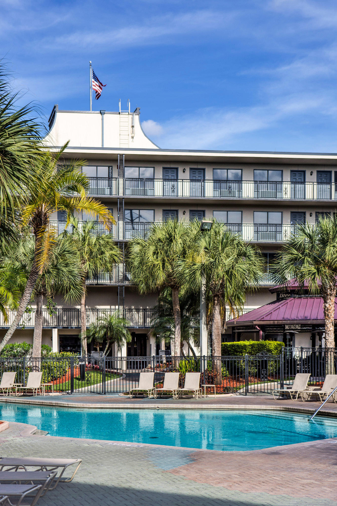 Staybridge Suites Orlando Royale Parc Suites Photo