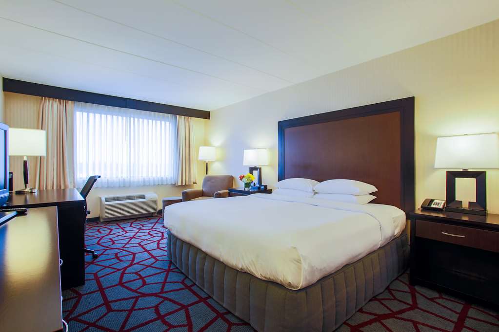 DoubleTree by Hilton Hotel Chicago - Alsip Image