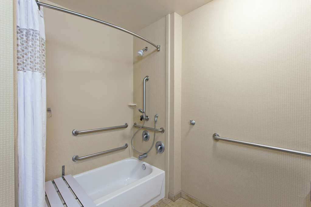 Hampton Inn & Suites Fresno-Northwest Image