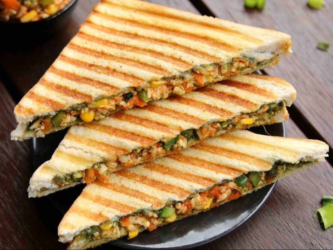 Paneer Chilli Sandwich