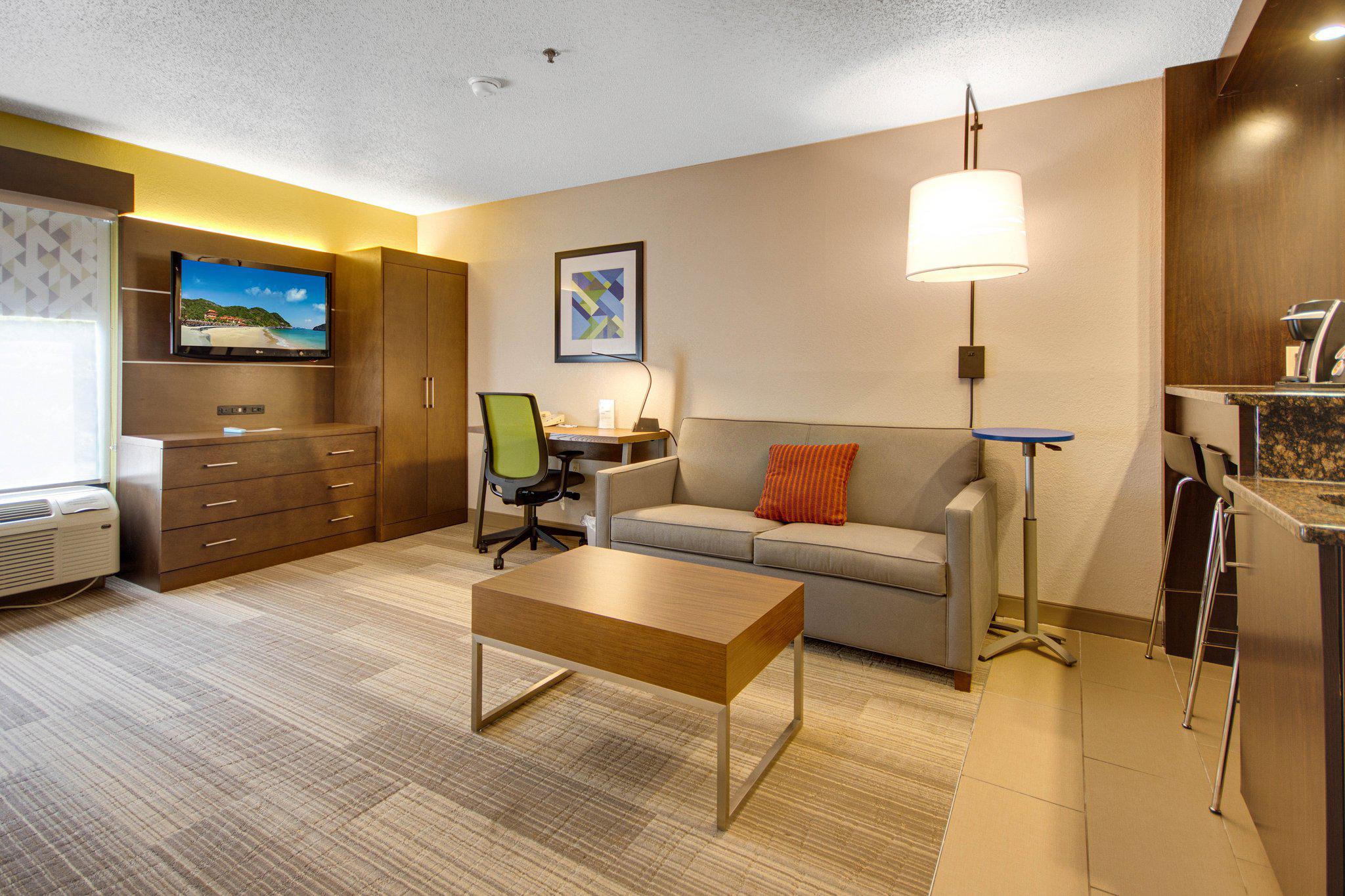 Holiday Inn Express Dublin by IHG Image