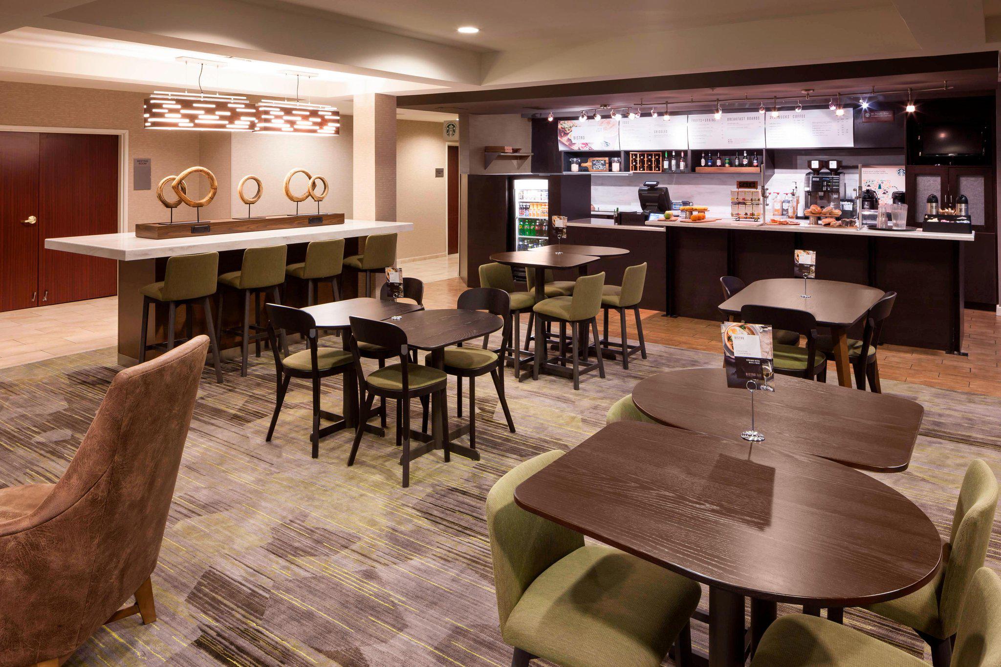 Courtyard by Marriott Pensacola Photo