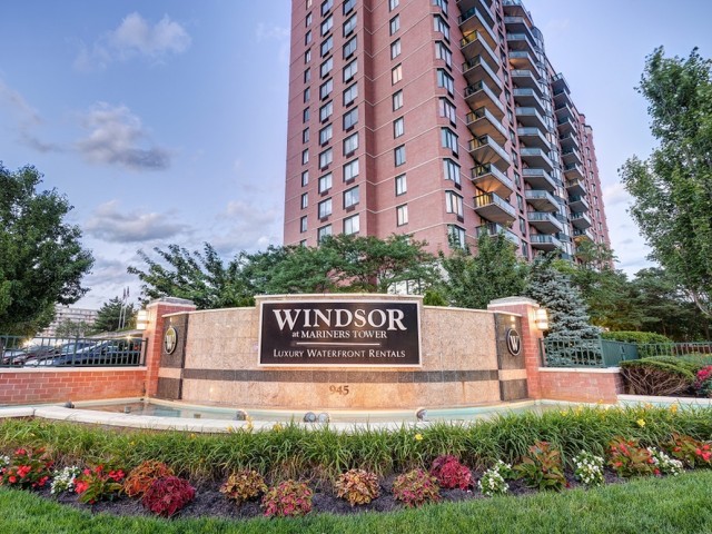 Windsor at Mariners 100 Tower Dr., Edgewater, NJ