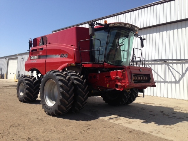2017 Case IH 8240