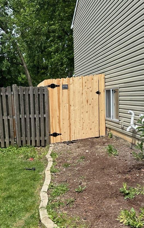 Top Rail Fence Naperville Image