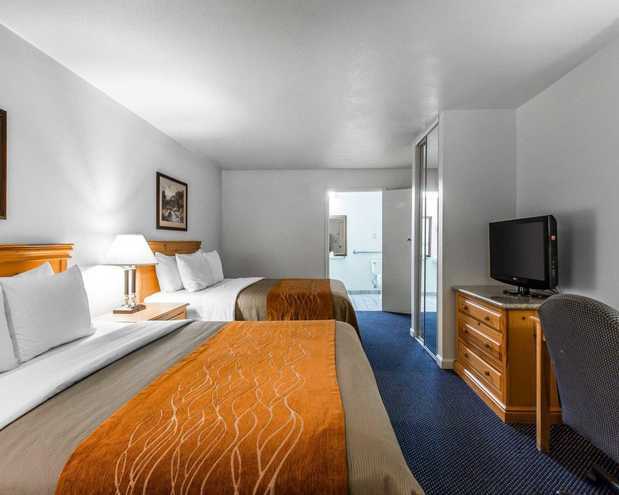 Images Comfort Inn & Suites Sequoia Kings Canyon