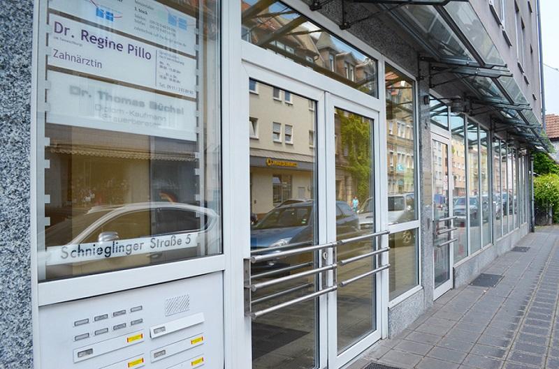 Bilder Zahnärztin Dr. Regine Pillo
