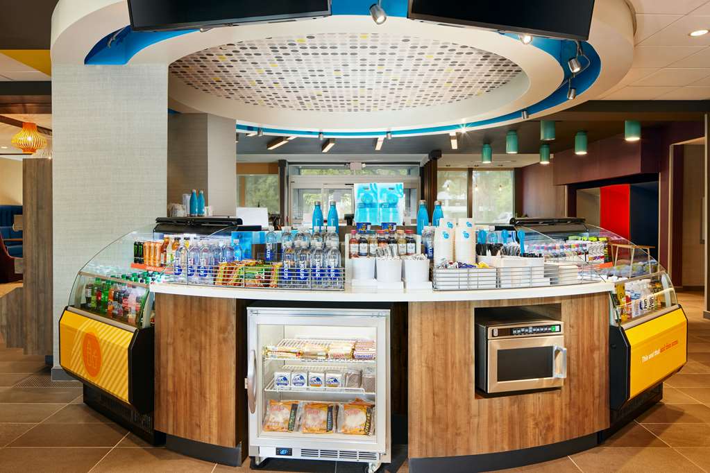 Tru by Hilton Charleston Airport Image