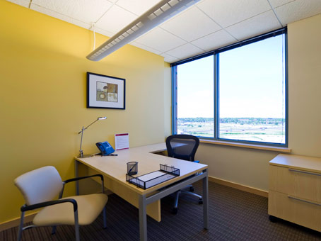 Regus - Wisconsin, Madison East - Park Bank Plaza Photo