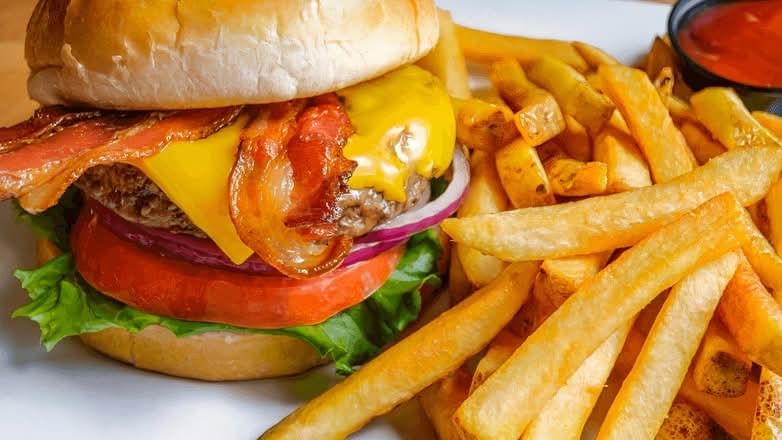 Bacon Cheeseburger (Combo)
