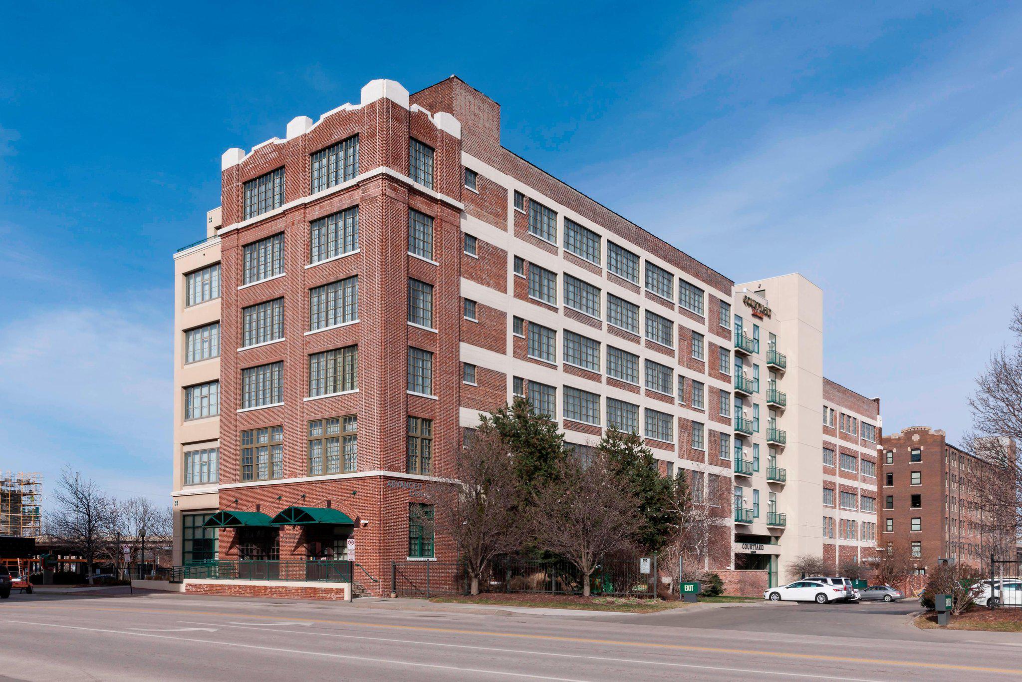 Courtyard by Marriott Omaha Downtown/Old Market Area Photo