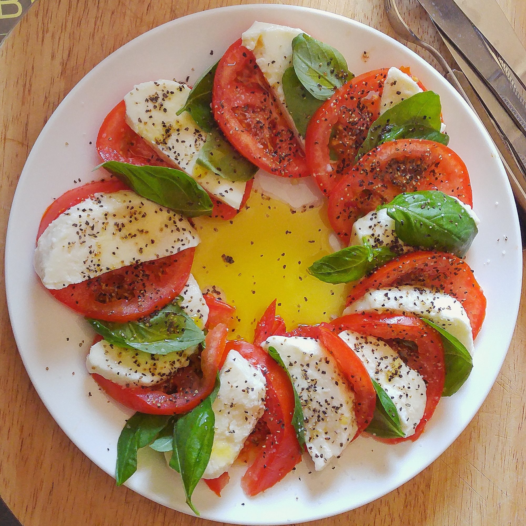 Caprese Mozzarella & Tomatoes