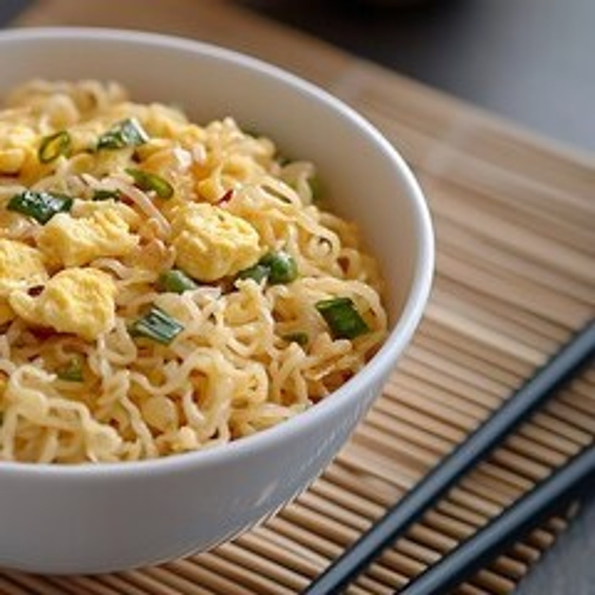 C5 Eeg Schezwan Noodles