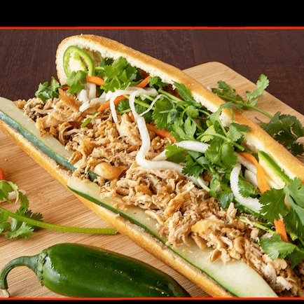 B08. BANH MI SHREDDED CHICKEN / BANH MI GA XE