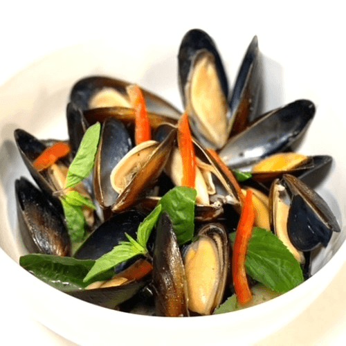 "NEW" Mussels in Basil Garlic Sauce