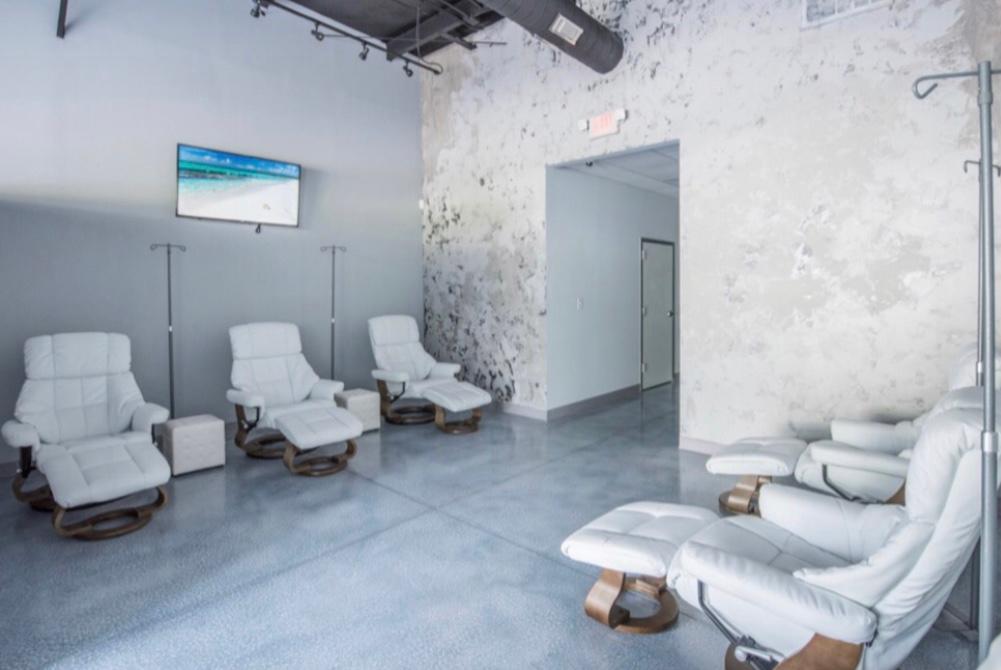 Revived Aesthetics IV Lounge