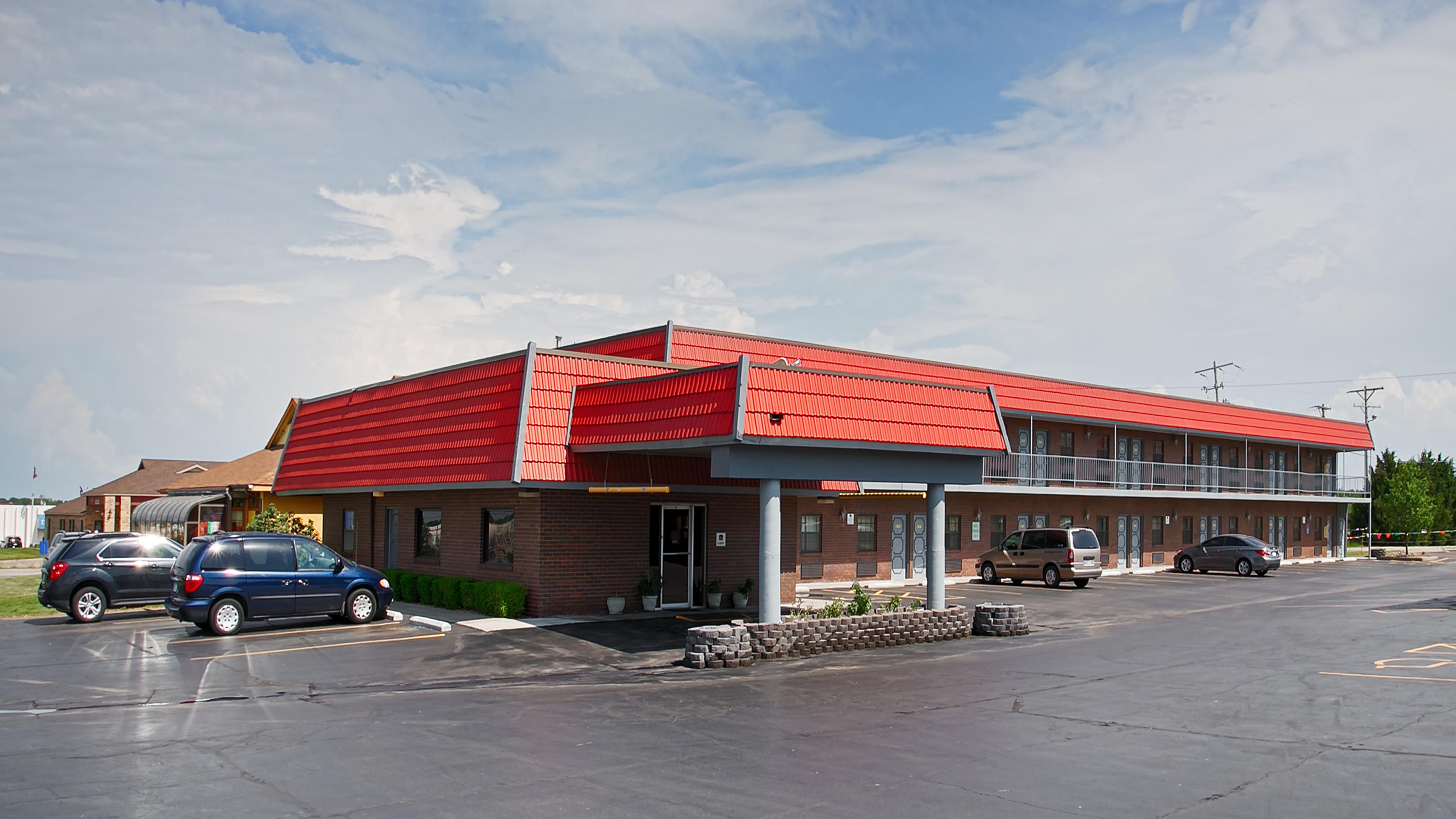 Best Western Red Coach Inn Image