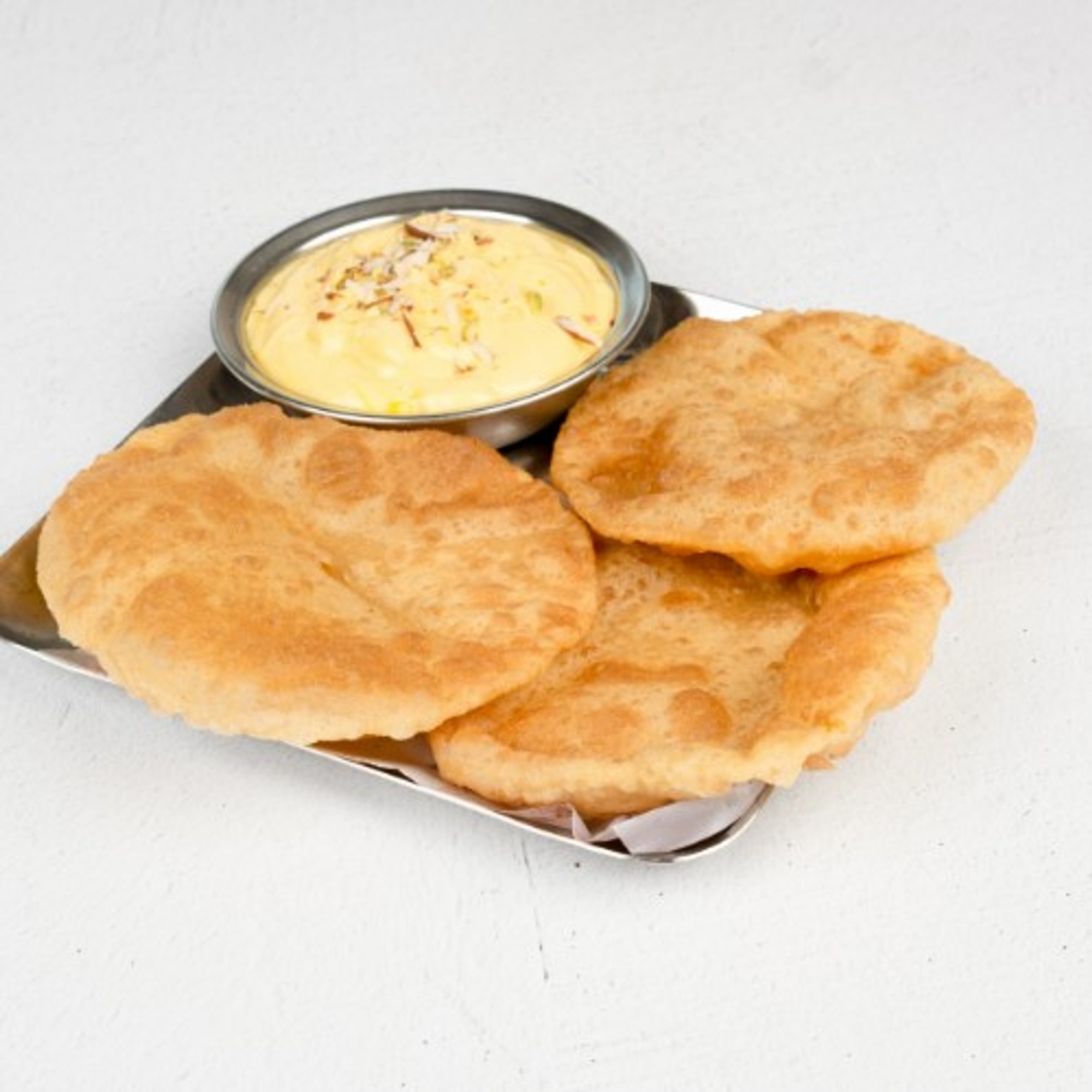 Shrikhand Poori Plate
