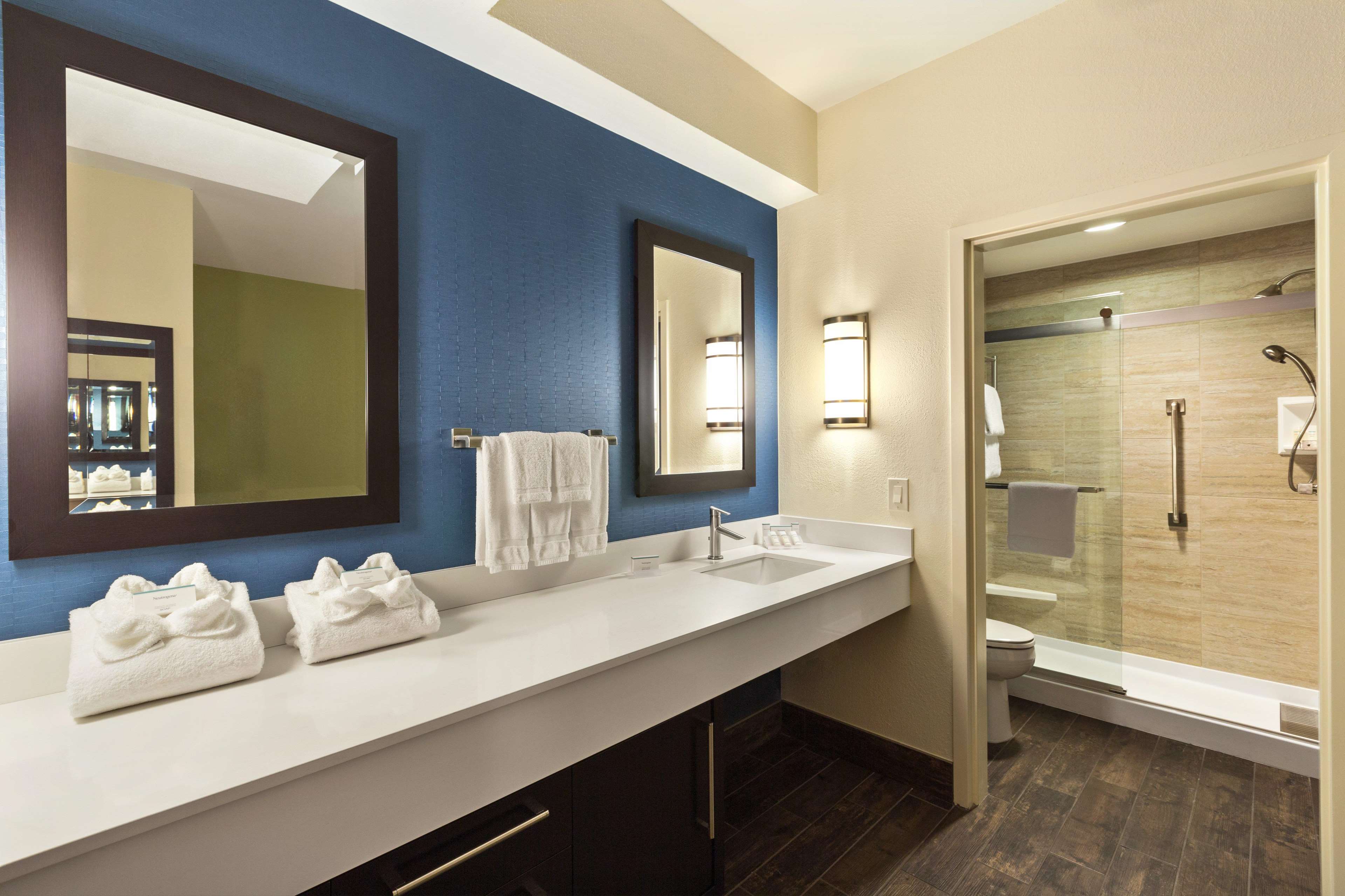 Hilton Garden Inn Houston NW/Willowbrook Photo