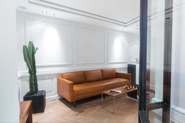 Images Bespoke Surgical