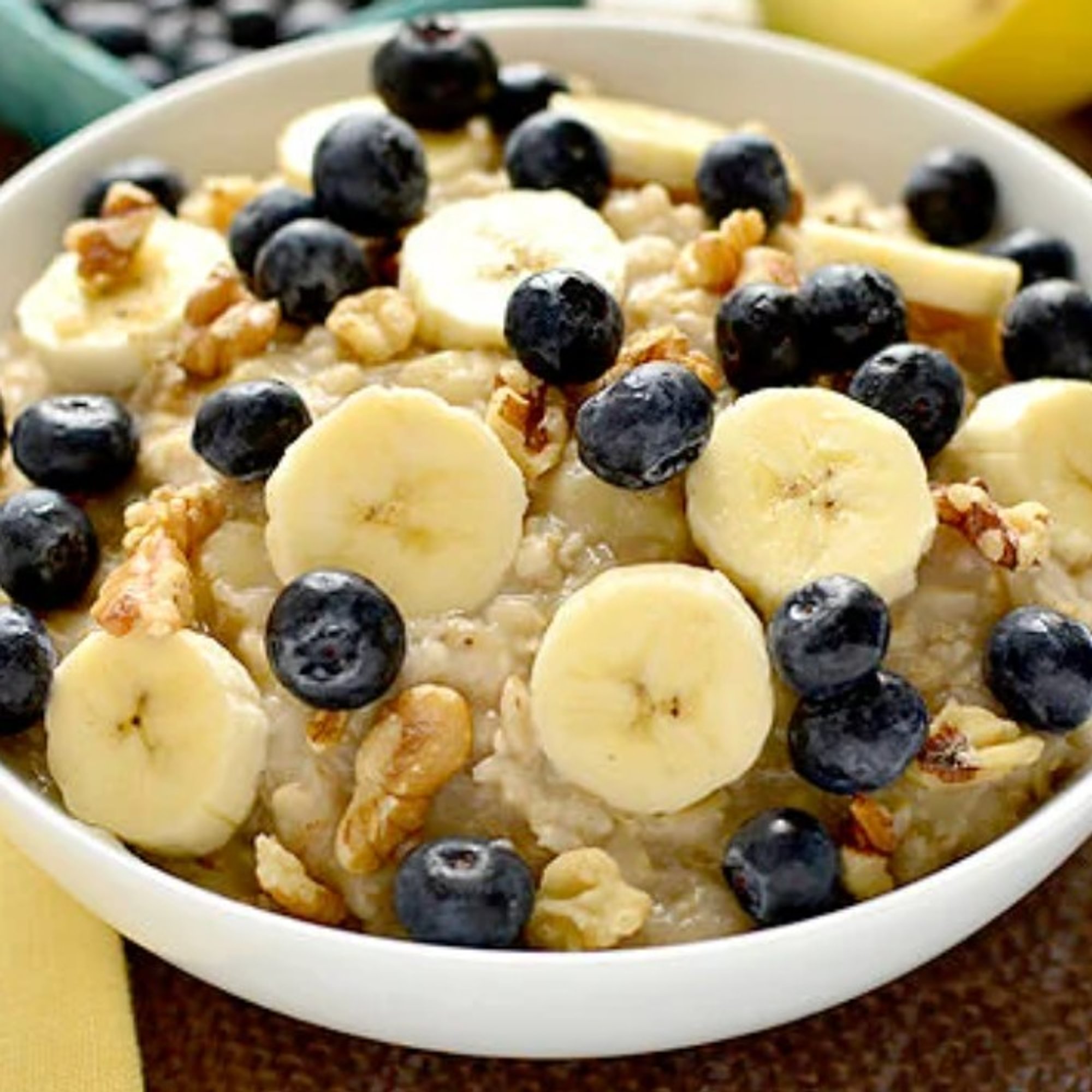 Crunch Berry Oatmeal (Healthy Options)