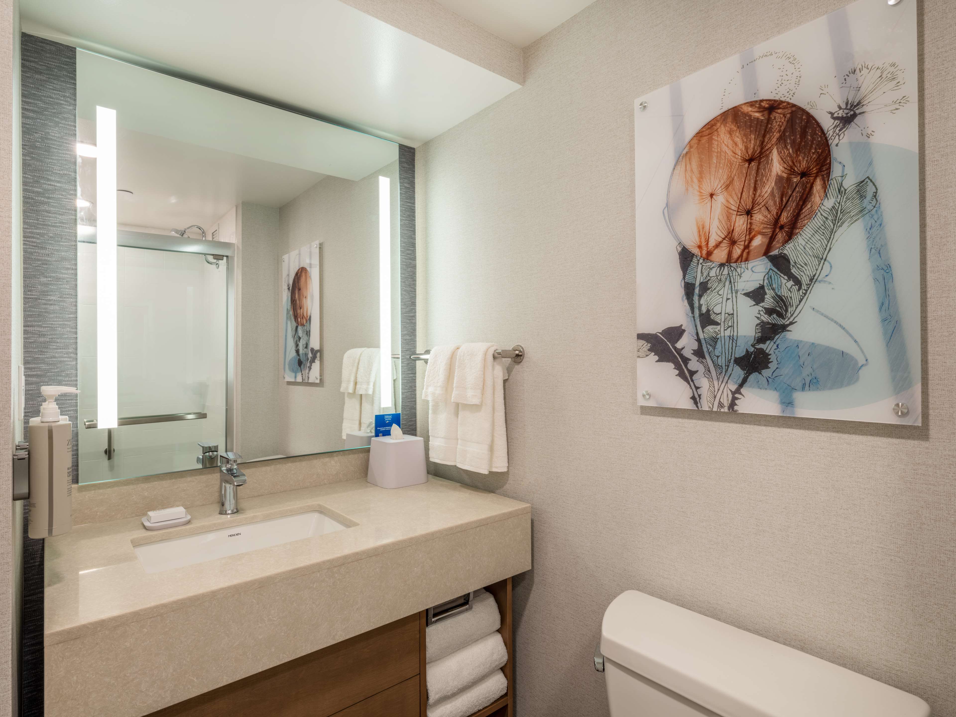 Guest room bath