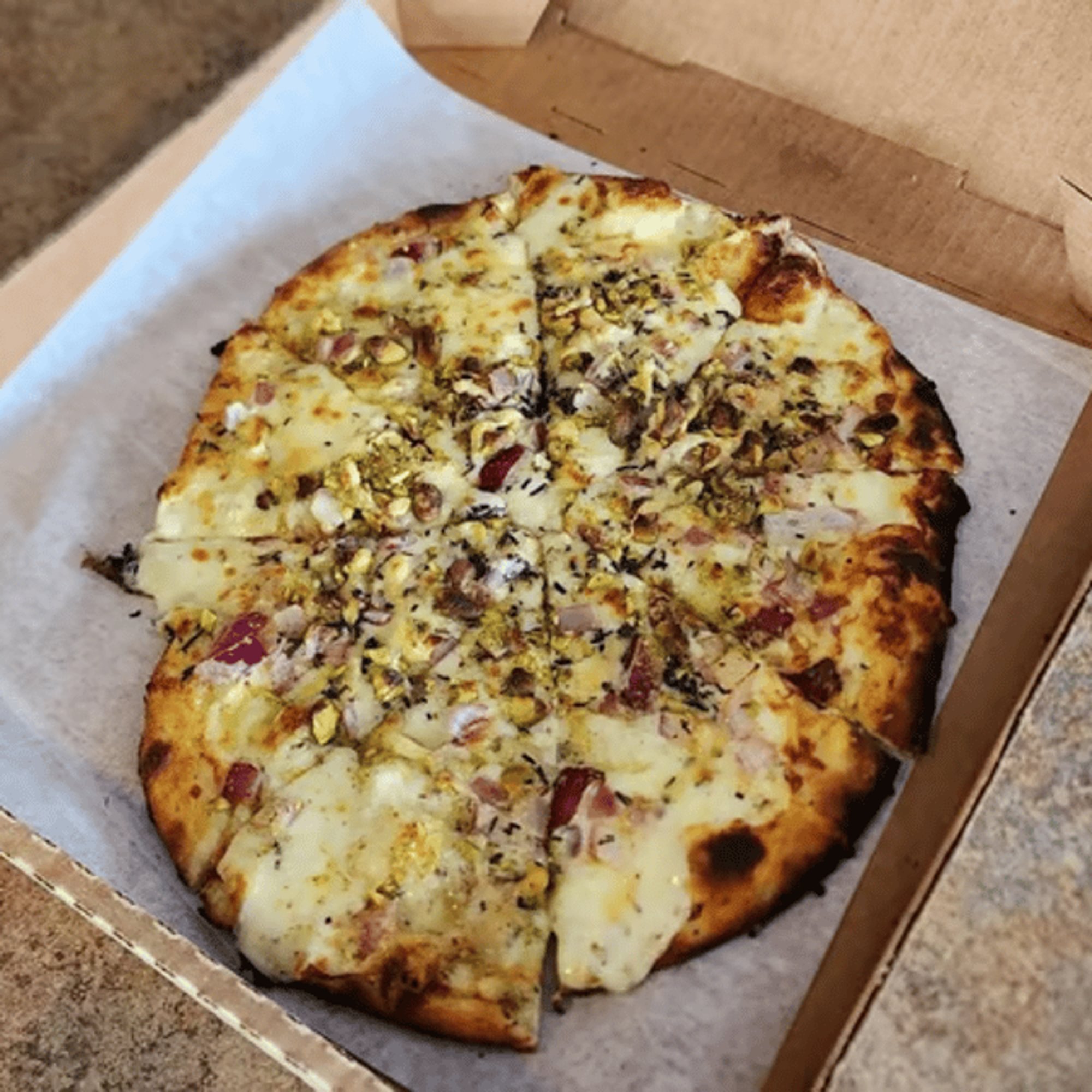 O Medium BitterRoot Pizza