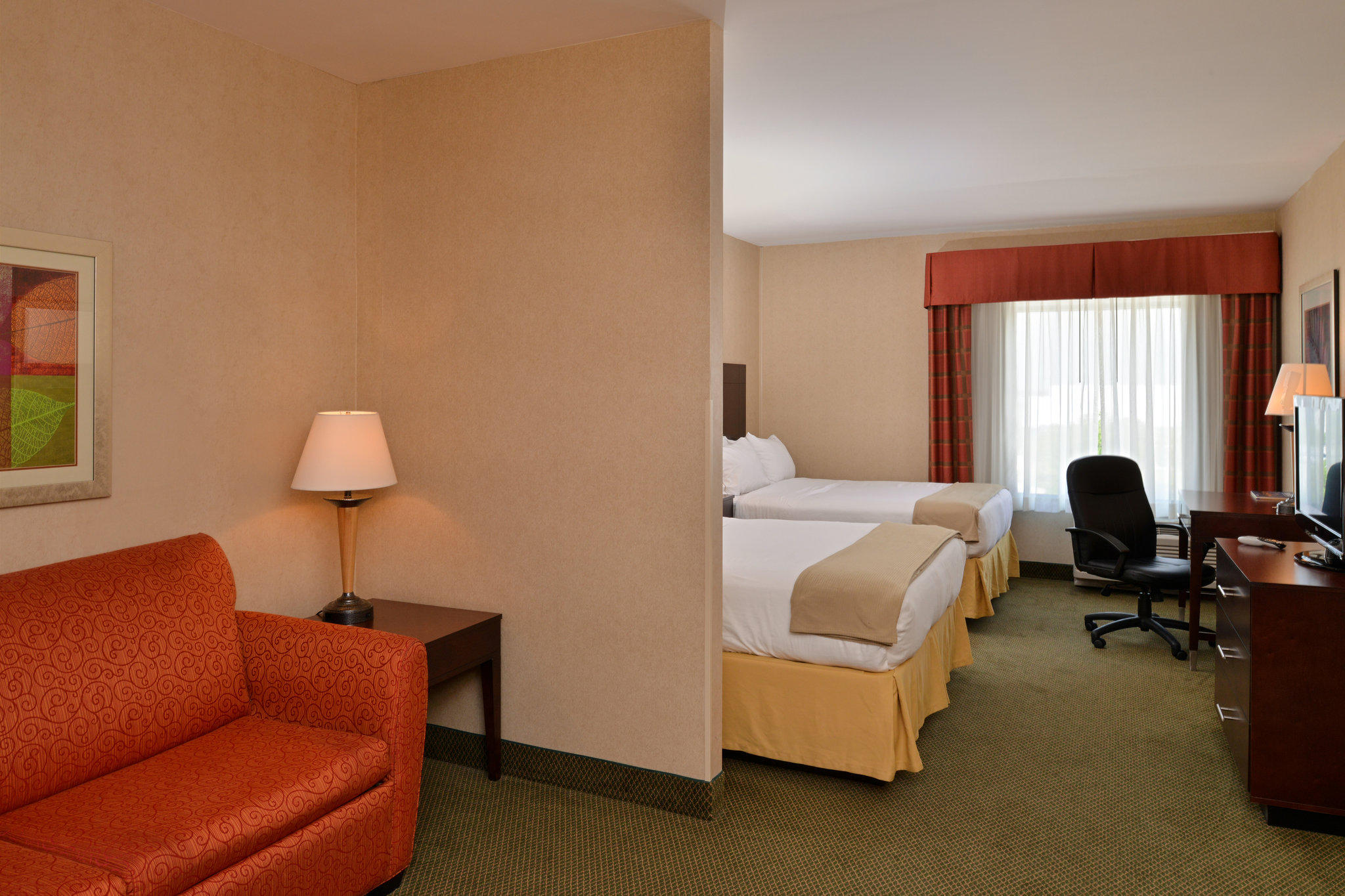 Holiday Inn Express & Suites Ocean City Photo