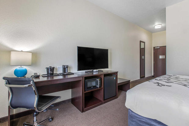 Images Sleep Inn & Suites Ankeny - Des Moines