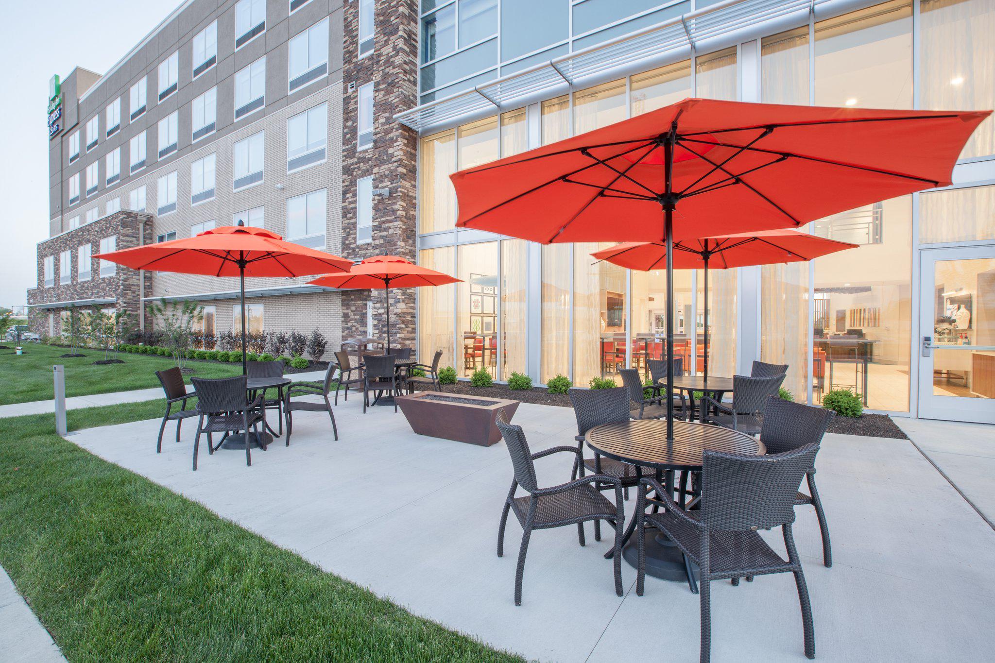 Holiday Inn Express & Suites Indianapolis NE - Noblesville Photo