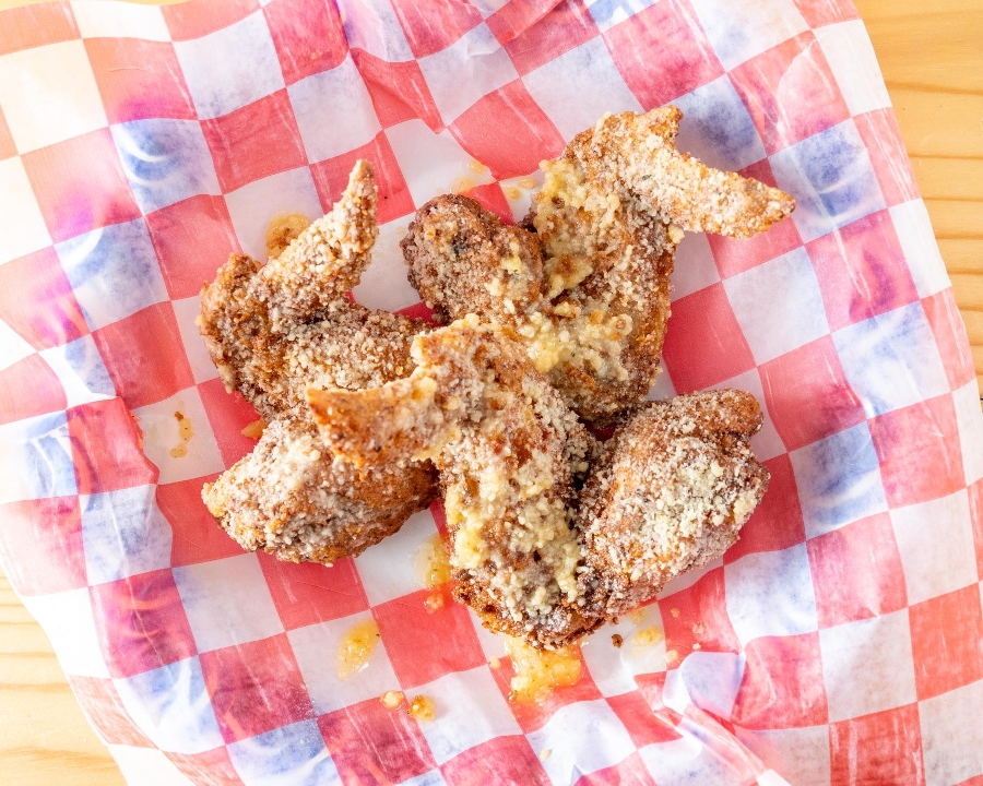 3 Whole Wingz