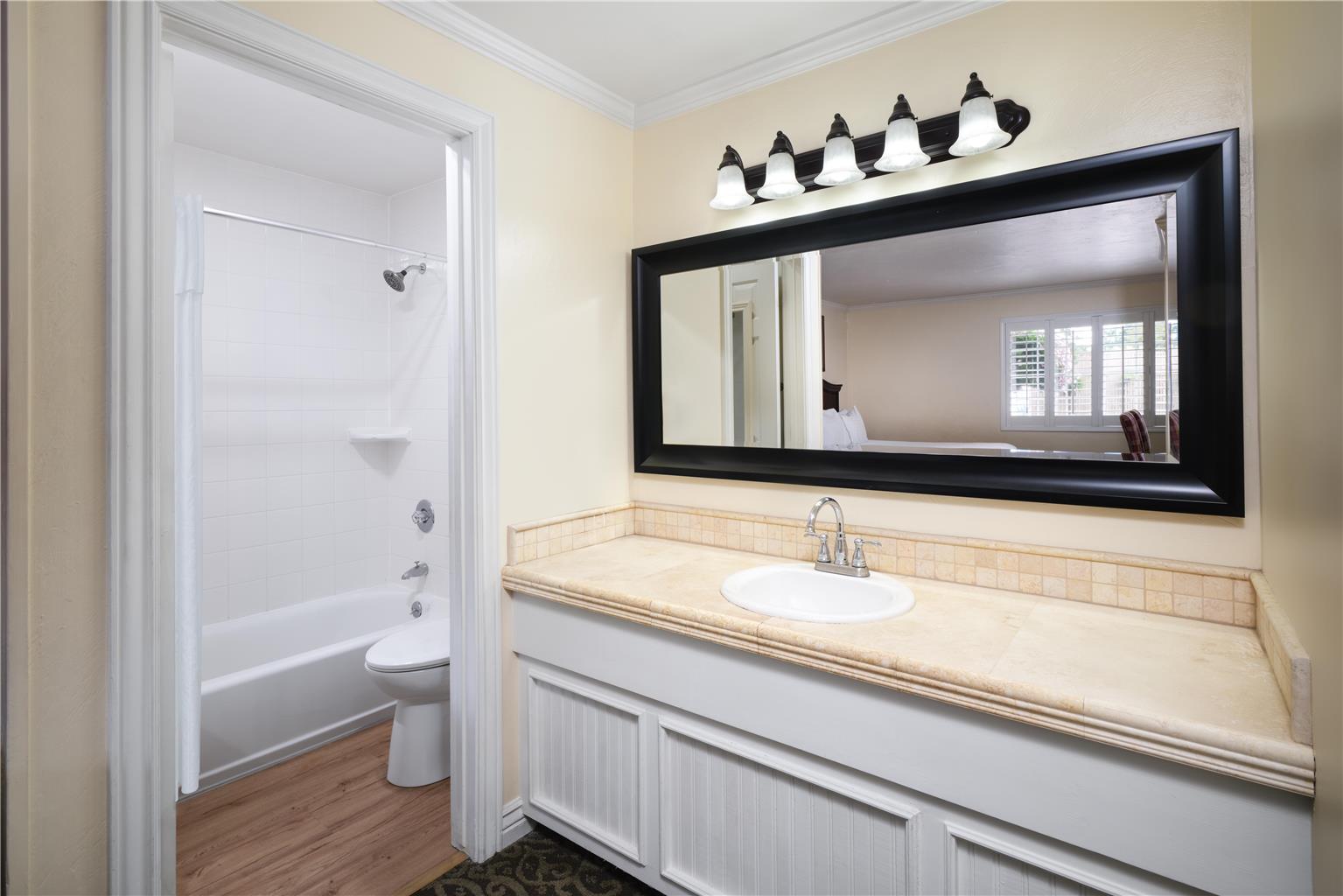 Best Western Country Lane Inn Image