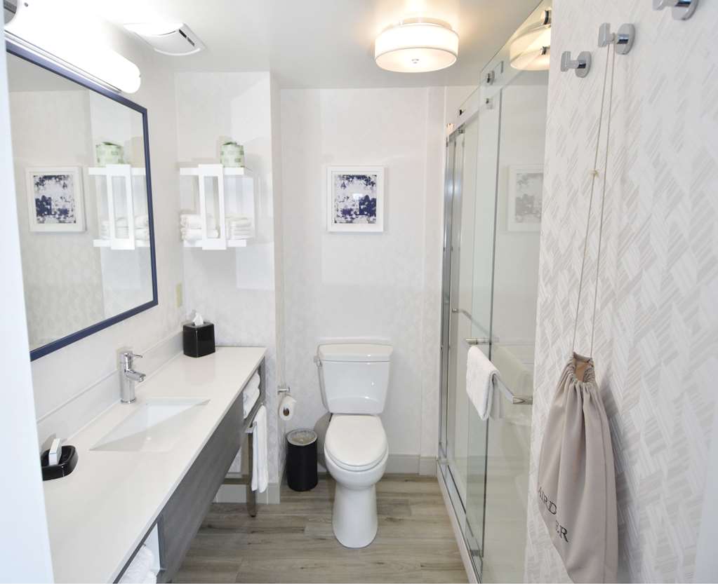 Hampton Inn Auburn Image