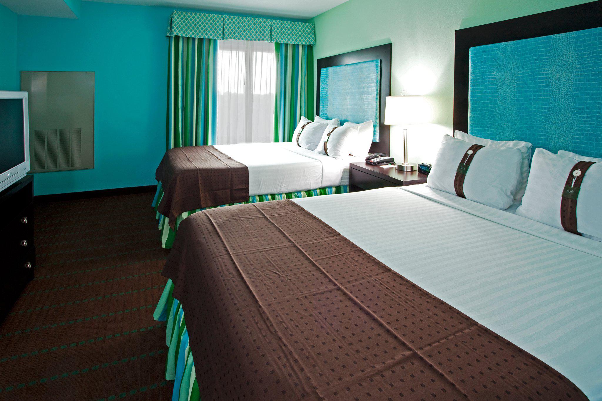 Holiday Inn & Suites Ocala Conference Center Photo