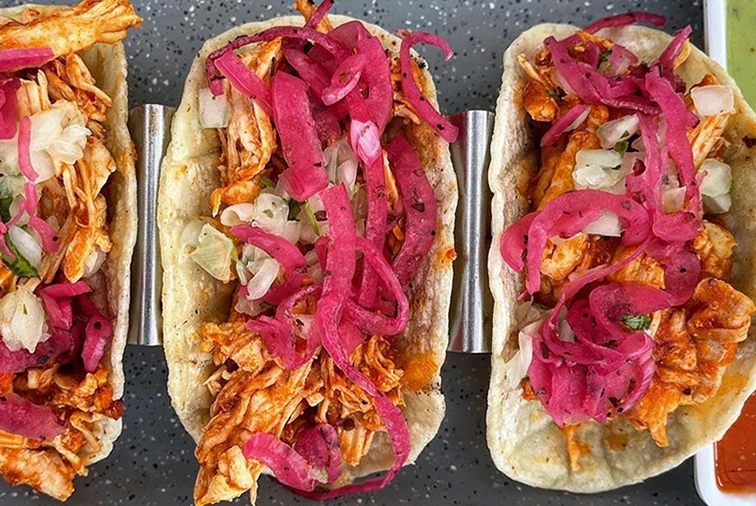 CHICKEN TINGA - TACOS