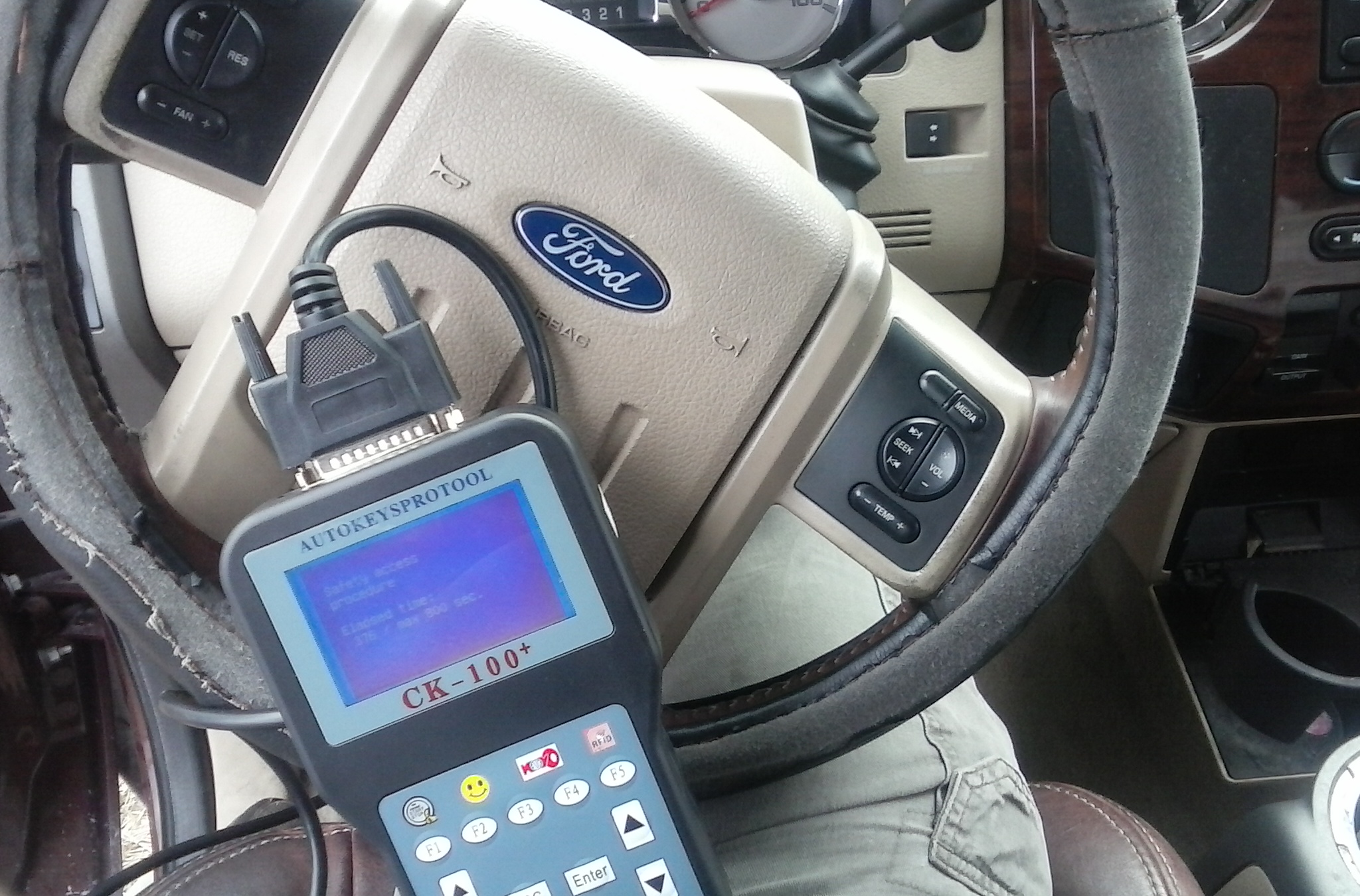 florida  usa  locksmith Logo