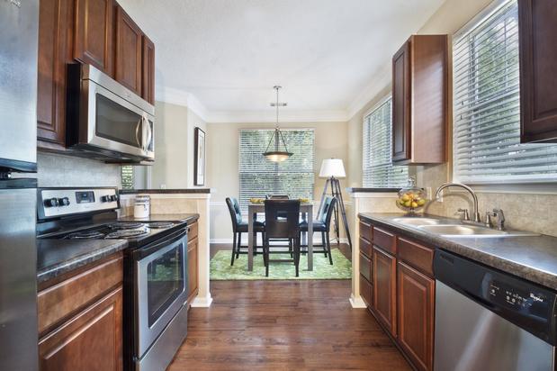 Images Camden Stonecrest Apartments