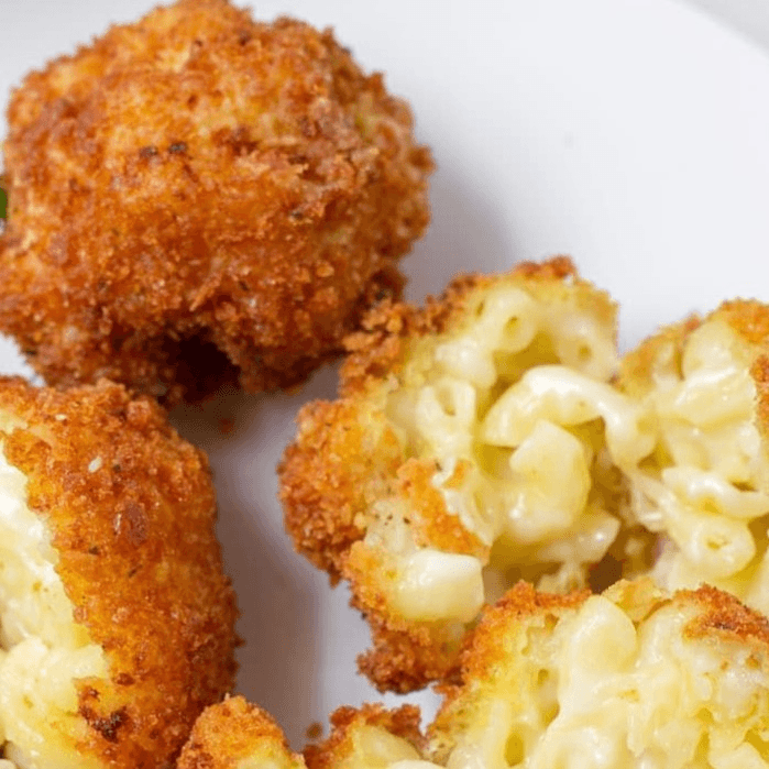 Mac n' Cheese bites (8 Pieces)