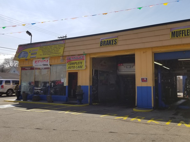 Images Velasquez Complete Auto Care