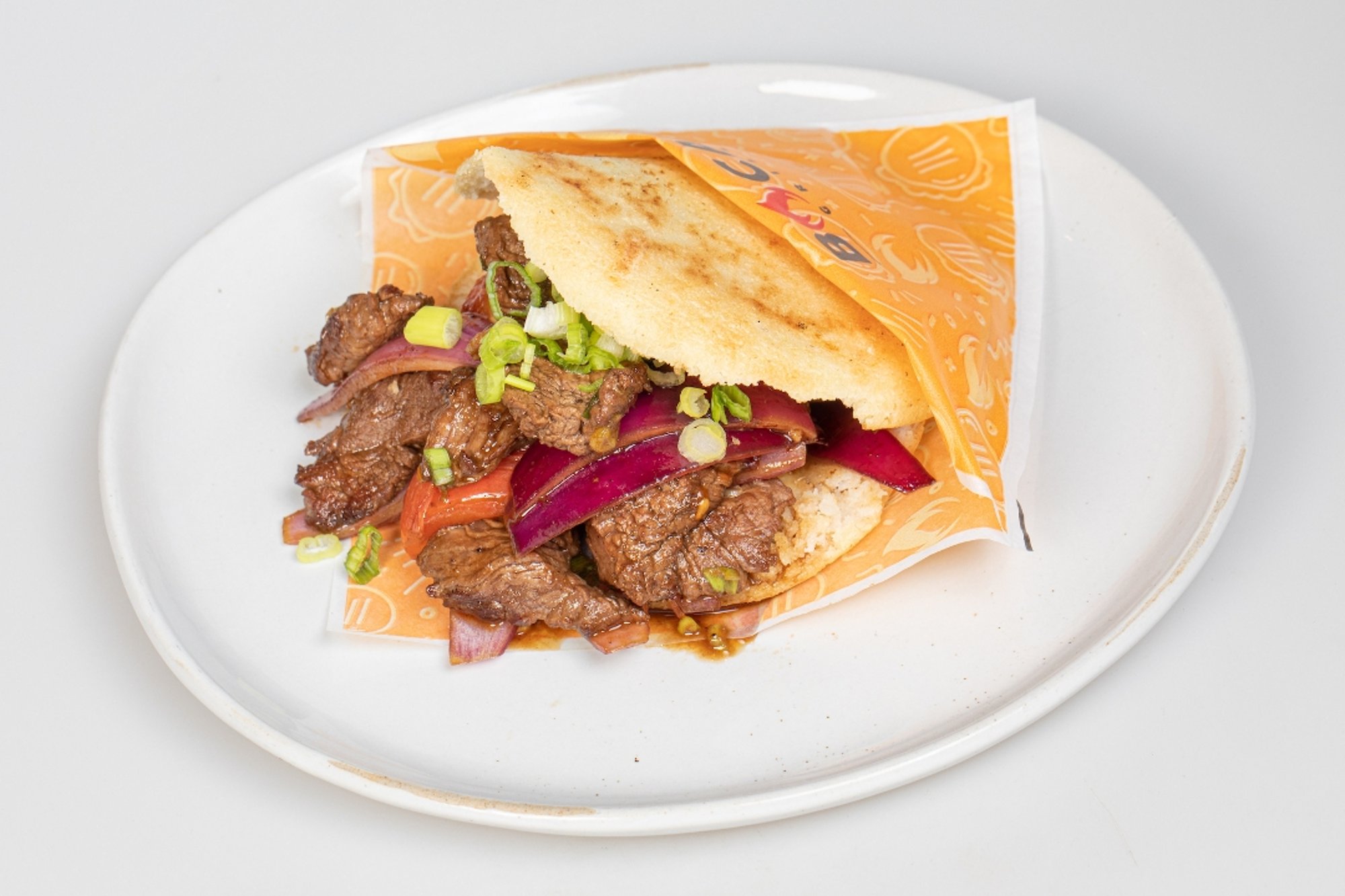 Arepa Wok Smoked Lomo