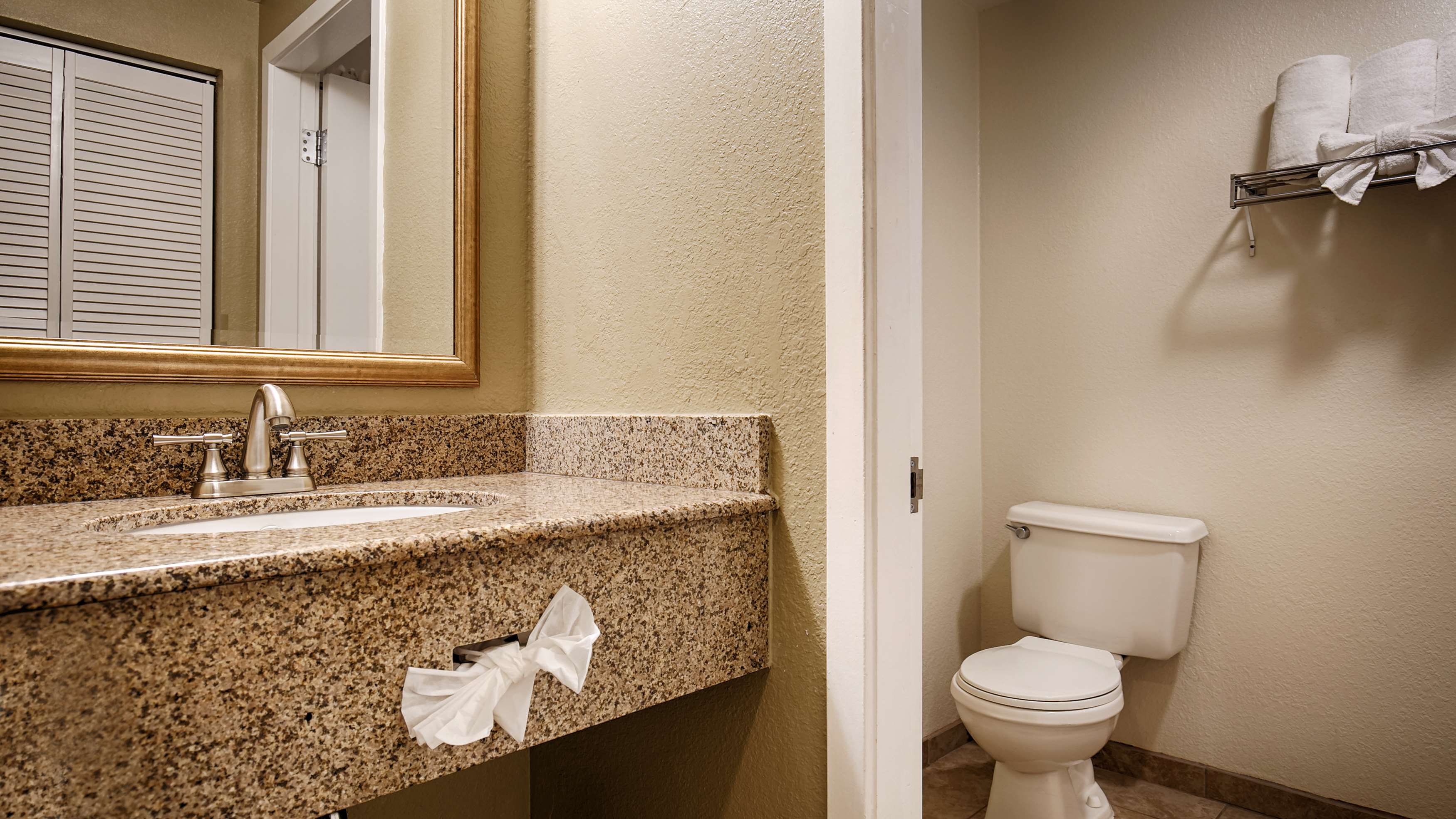 Best Western Plus Wine Country Inn & Suites Photo