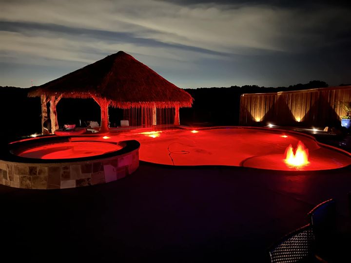 Outdoor Kitchens & Fireplaces