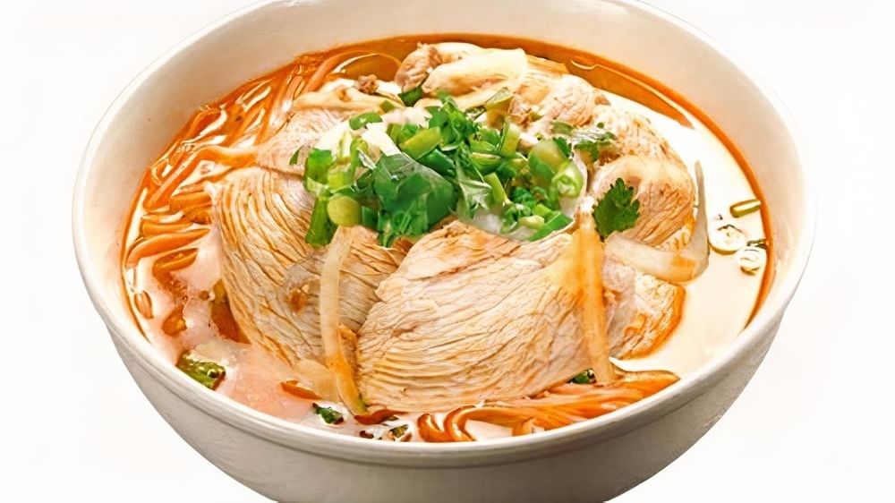 M7. Chicken Tom Yum Noodle Soup