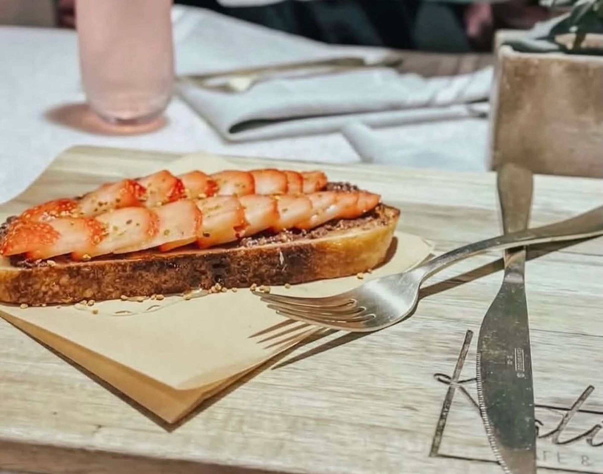 Chocolate Strawberry Toast