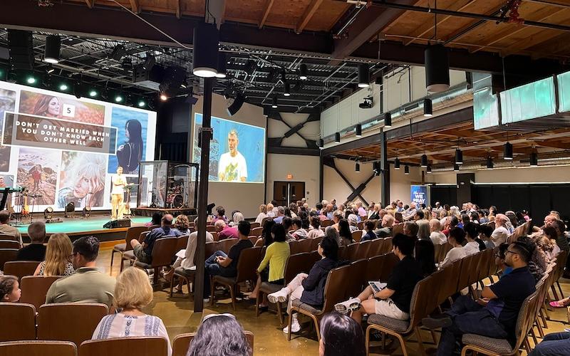 Blue Oaks Church Image