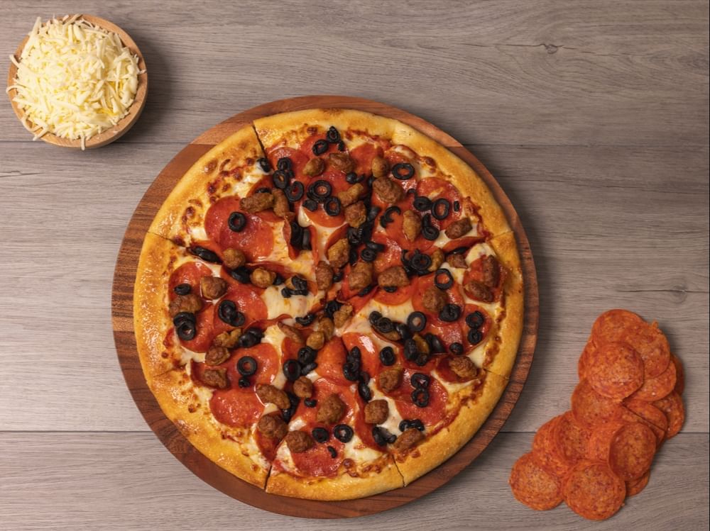 Medium Pepperoni Classic Pizza