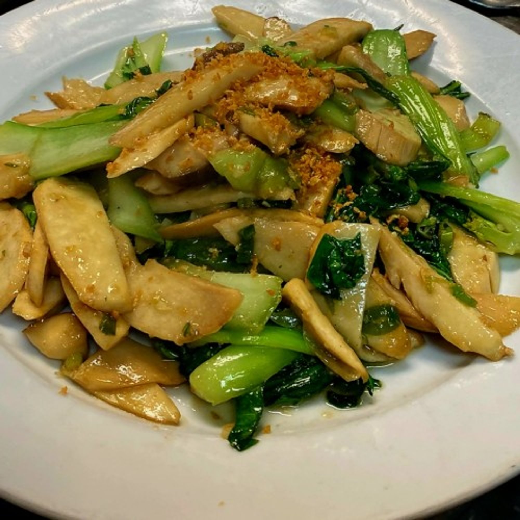 V11. King Oyster Mushroom Bok Choy & Garlic Sauce