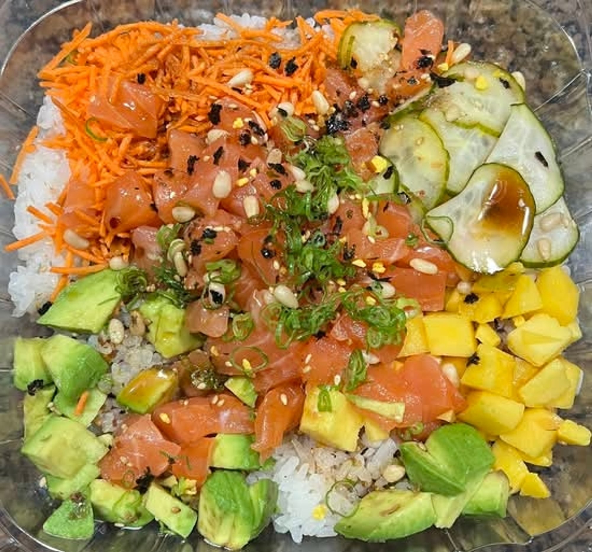SALMON POKE BOWL*